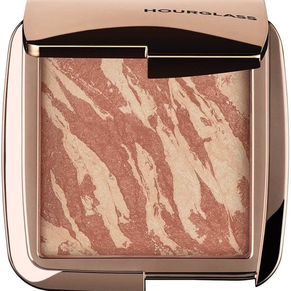 Hourglass Other - NIB! Hourglass Ambient Strobe Lighting Blush shade Brilliant Nude